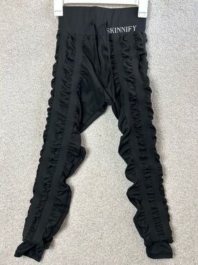 Skinnify Black Resistance Band Ruching Leggings